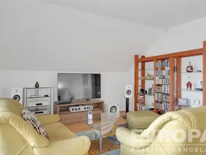 Prodej rodinného domu, Nymburk, Pístecká, 350 m2