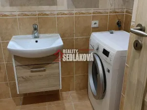 Pronájem bytu 2+1, Děčín - Děčín IV-Podmokly, Divišova, 57 m2