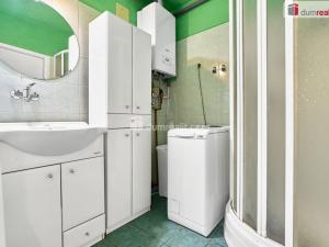 Prodej bytu 2+1, Lubenec, Karlovarská, 67 m2