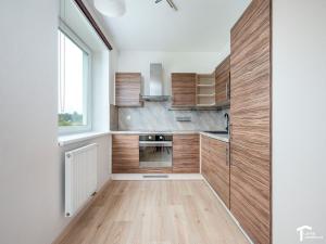 Prodej bytu 2+kk, Pardubice - Nemošice, Nemošická, 49 m2