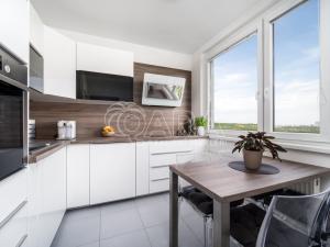Prodej bytu 3+kk, Praha - Hlubočepy, Lohniského, 72 m2