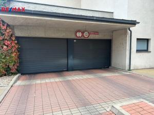 Pronájem garáže, Praha - Vysočany, Pod Harfou, 20 m2