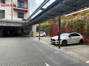 Pronájem garáže, Praha - Vysočany, Pod Harfou, 20 m2