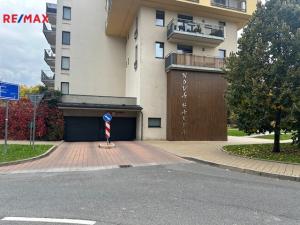 Pronájem garáže, Praha - Vysočany, Pod Harfou, 20 m2