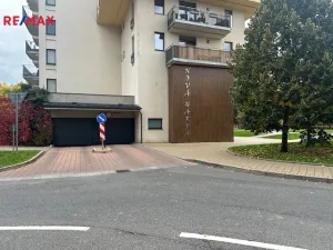 Pronájem garáže, Praha - Vysočany, Pod Harfou, 20 m2