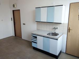 Pronájem kanceláře, Staré Město, Na Zbytkách, 30 m2
