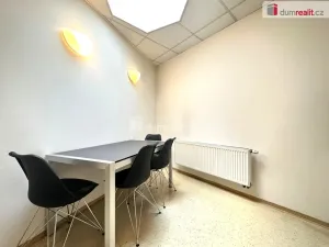 Pronájem obchodního prostoru, Brno - Židenice, Bubeníčkova, 193 m2