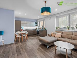 Prodej rodinného domu, Lužice, Velkomoravská, 220 m2