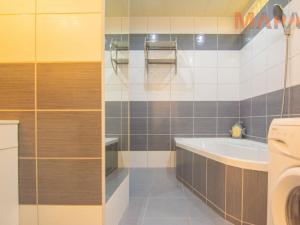 Prodej bytu 2+1, Chomutov, Bezručova, 62 m2