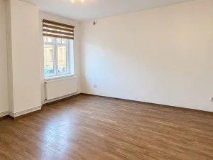 Prodej bytu 2+1, Nový Bor, Palackého náměstí, 66 m2