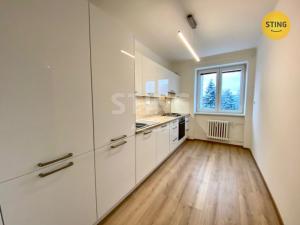 Pronájem bytu 2+1, Ostrava, 17. listopadu, 58 m2
