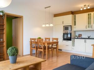 Pronájem bytu 2+kk, Praha, Štěpařská, 53 m2