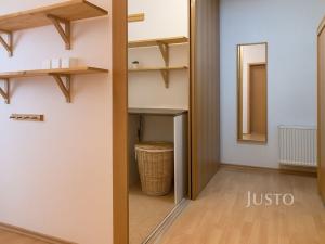 Pronájem bytu 2+kk, Praha, Štěpařská, 53 m2