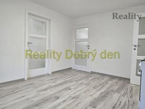 Pronájem bytu 2+1, Opava, Těšínská, 48 m2