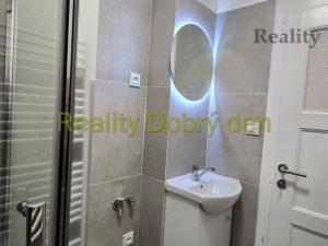 Pronájem bytu 2+1, Opava, Těšínská, 48 m2