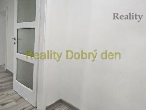Pronájem bytu 2+1, Opava, Těšínská, 48 m2