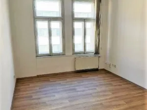 Pronájem kanceláře, Praha - Žižkov, Domažlická, 21 m2