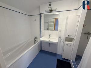Prodej bytu 3+kk, Praha - Štěrboholy, Pod areálem, 89 m2