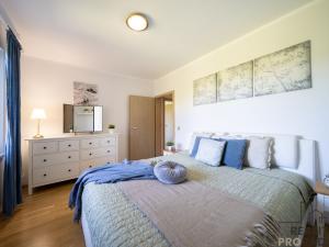 Prodej rodinného domu, Srubec, Slunečná, 230 m2