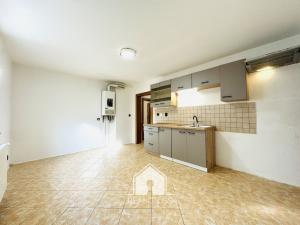 Pronájem bytu 2+1, Děčín, Ve Vilách, 70 m2
