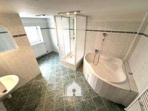 Pronájem bytu 2+1, Děčín, Ve Vilách, 70 m2