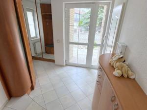 Pronájem vily, Praha - Benice, U zahrádek, 427 m2