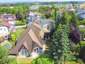 Pronájem vily, Praha - Benice, U zahrádek, 427 m2