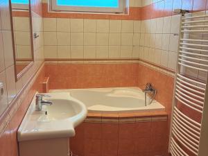 Pronájem rodinného domu, Přišimasy, Ke Hřišti, 135 m2