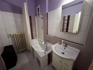 Pronájem bytu 1+kk, Praha - Vršovice, Vršovická, 32 m2