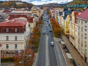Prodej bytu 2+kk, Mariánské Lázně, Hlavní třída, 47 m2