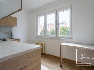 Pronájem bytu 2+1, Praha - Malešice, Počernická, 53 m2