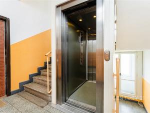 Pronájem bytu 2+kk, Praha, Bukovecká, 33 m2