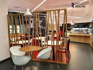 Pronájem kanceláře, Zlín - Louky, třída Tomáše Bati, 30 m2