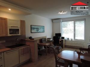 Pronájem bytu 3+kk, Praha - Horní Měcholupy, Padovská, 50 m2