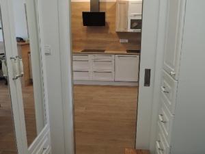 Pronájem bytu 3+kk, Praha - Horní Měcholupy, Padovská, 50 m2