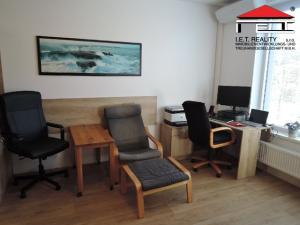 Pronájem bytu 3+kk, Praha - Horní Měcholupy, Padovská, 50 m2