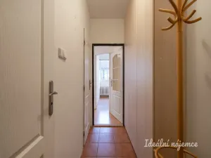 Pronájem bytu 2+kk, Praha - Bohnice, Hlivická, 35 m2