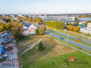 Pronájem komerčního pozemku, Hradec Králové, 1698 m2