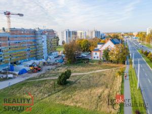 Pronájem komerčního pozemku, Hradec Králové, 1698 m2