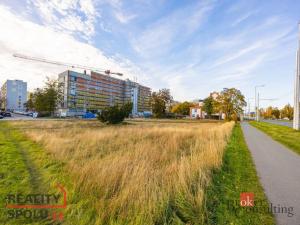 Pronájem komerčního pozemku, Hradec Králové, 1698 m2