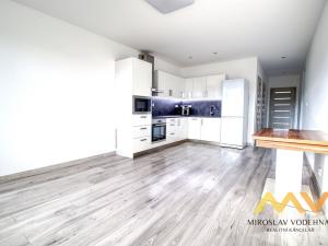 Pronájem bytu 4+kk, Hradec Králové - Nový Hradec Králové, Čajkovského, 82 m2