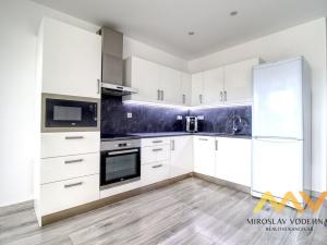 Pronájem bytu 4+kk, Hradec Králové - Nový Hradec Králové, Čajkovského, 82 m2
