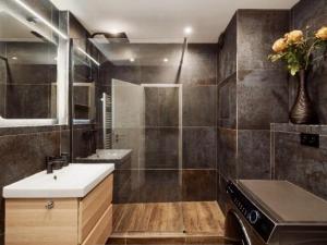 Pronájem bytu 2+kk, Praha - Žižkov, Biskupcova, 54 m2