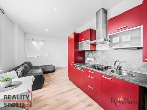 Prodej bytu 2+kk, Plzeň - Jižní Předměstí, Politických vězňů, 57 m2