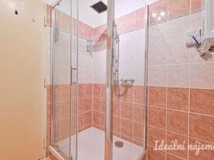 Pronájem bytu 2+1, Kuřim, nám. Osvobození, 58 m2