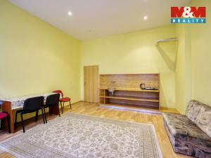 Prodej bytu 3+kk, Karlovy Vary, Zámecký vrch, 72 m2