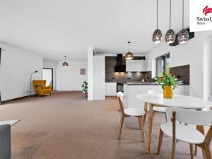 Prodej rodinného domu, Choltice, Na Hlásku, 180 m2