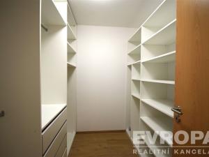 Pronájem bytu 3+1, Kolín - Kolín II, V Břízách, 65 m2