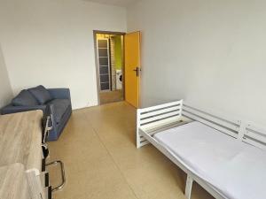 Prodej bytu 2+kk, Ústí nad Labem - Severní Terasa, Rabasova, 42 m2