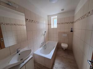 Pronájem bytu 2+1, Praha - Nusle, Na květnici, 66 m2